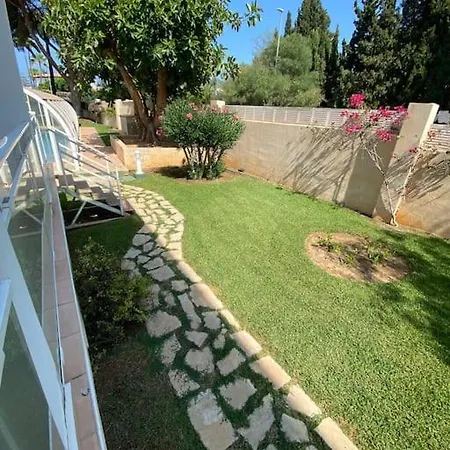 Vistas Al Montgo Apartment Denia